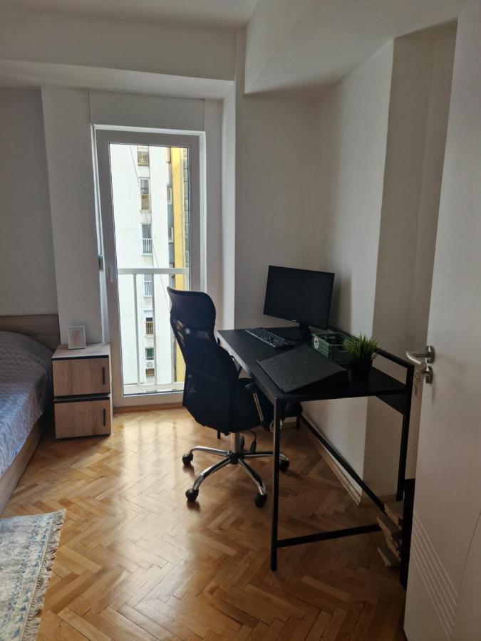 Comfy Center Apartment Skopje Ngoại thất bức ảnh